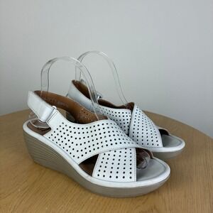 Clarks Reedly Variel Wedge Sandal Women's 7 Perforated Peep Toe Summer Comfort
